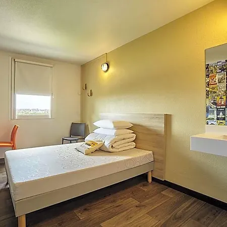 Hotelf1 Paris Saint Denis Stade Hotel Aubervilliers