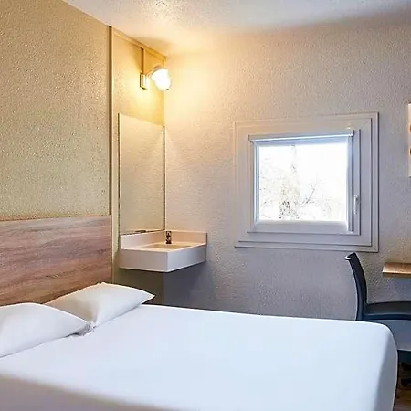 Hotelf1 Paris Saint Denis Stade Hotel Aubervilliers